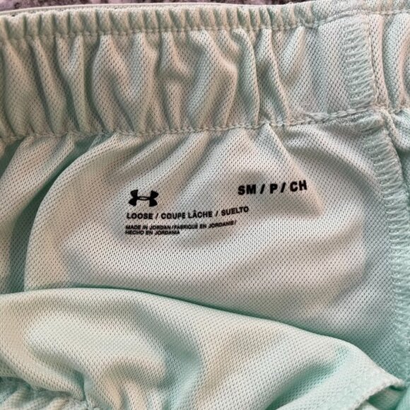 Under Armour Athletic Shorts - Picture 3 of 3
